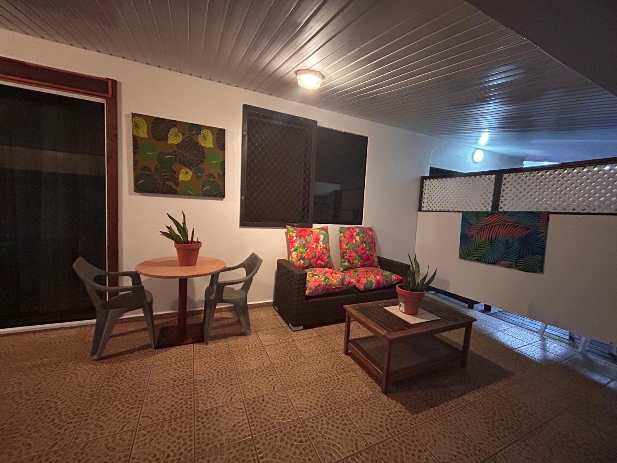 Chez Tamatuamai Hotel Avatoru Ngoại thất bức ảnh